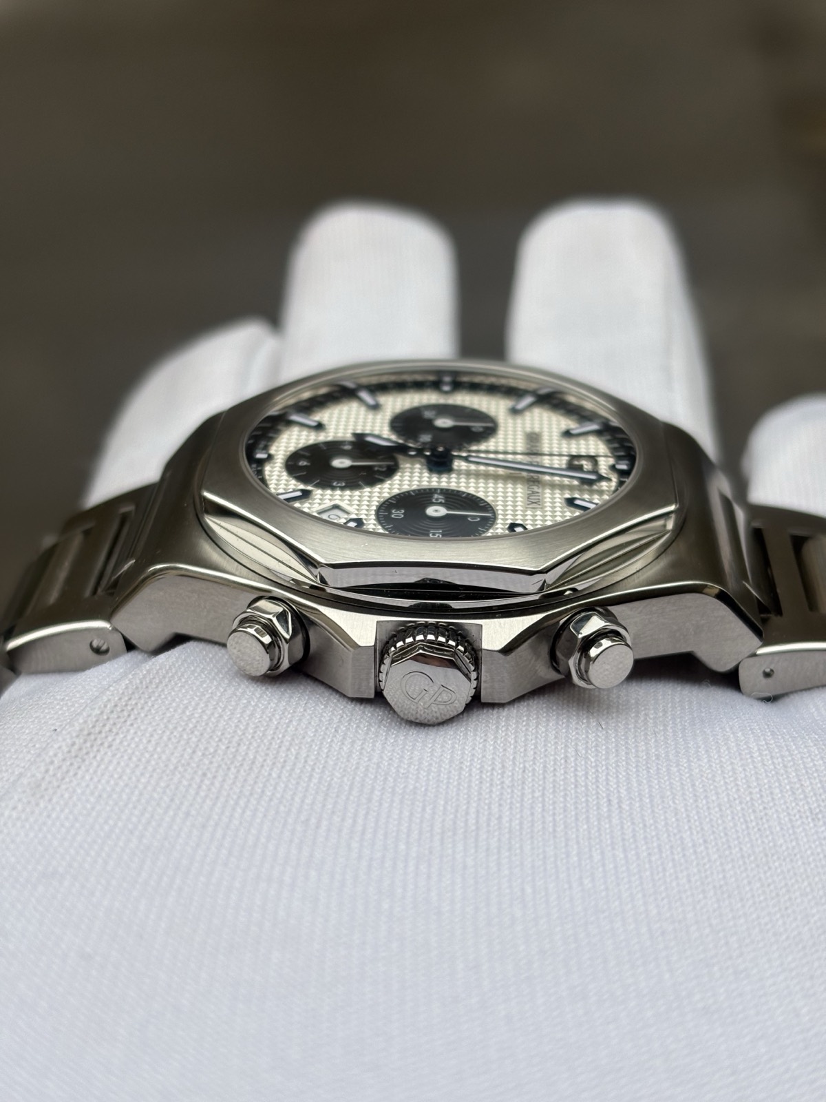 Girard Perregaux Laureato, photo 4